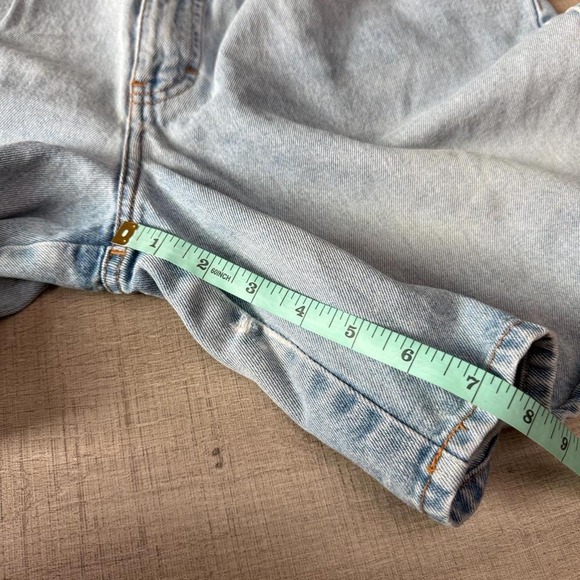 Vintage Eddie Bauer High Waisted Denim Shorts – 90s Mom Shorts (Size 10) - Picture 7 of 8